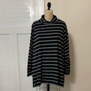 Plus Size Black & Grey Striped Long Sleeve Tunic | Sz 2X (26/28)